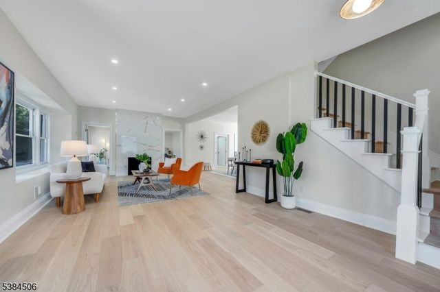 12 Irving St, Montclair Twp., NJ 07042