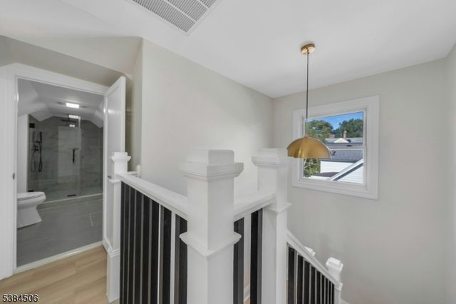 12 Irving St, Montclair Twp., NJ 07042