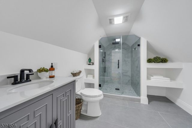 12 Irving St, Montclair Twp., NJ 07042