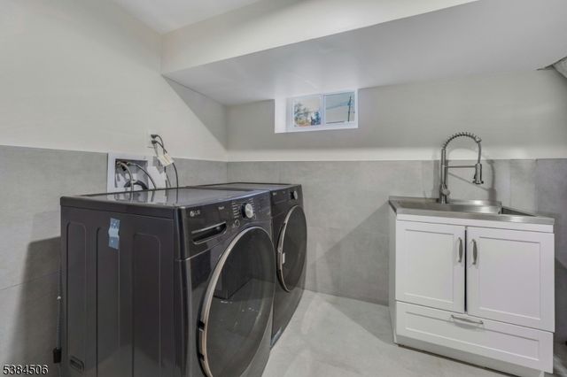 12 Irving St, Montclair Twp., NJ 07042