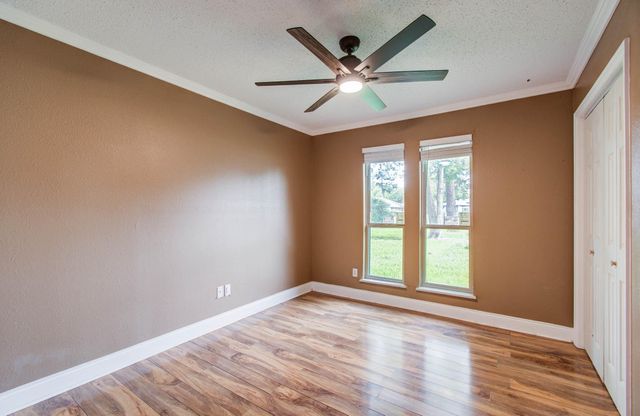 123 W Circle Drive, Baytown, TX 77521