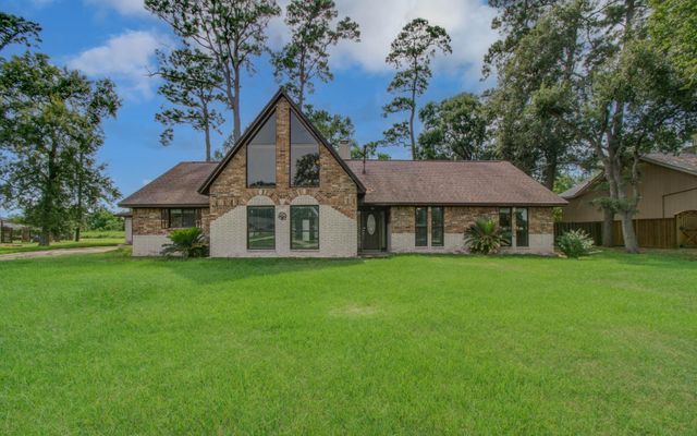 123 W Circle Drive, Baytown, TX 77521