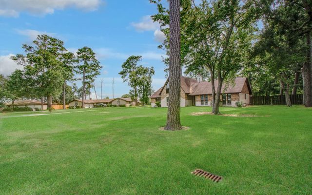 123 W Circle Drive, Baytown, TX 77521