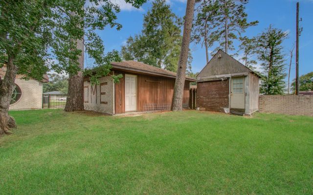 123 W Circle Drive, Baytown, TX 77521