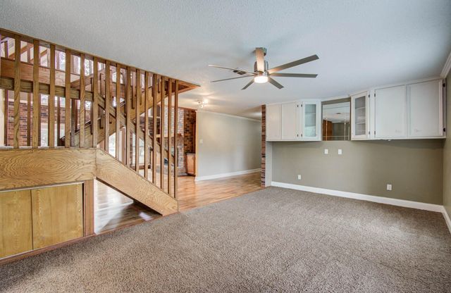 123 W Circle Drive, Baytown, TX 77521