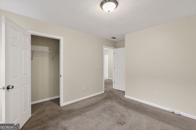 5635 Hunters Crossing Court, Lithonia, GA 30038