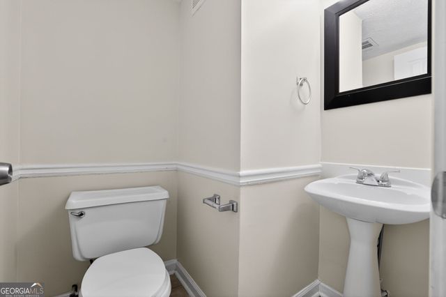 5635 Hunters Crossing Court, Lithonia, GA 30038