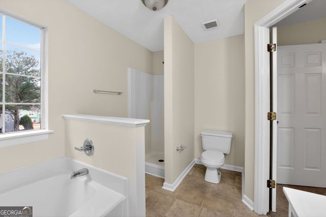 5635 Hunters Crossing Court, Lithonia, GA 30038