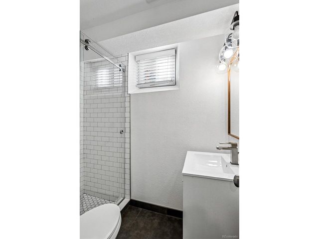 3065 Bellaire St, Denver, CO 80207