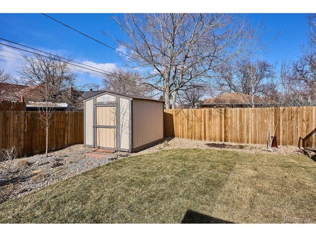 3065 Bellaire St, Denver, CO 80207