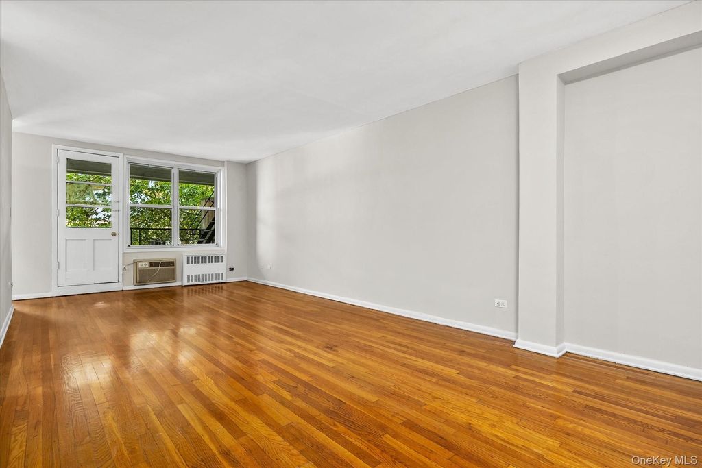 34-43 60 Street 4J, Woodside, NY 11377 — photo 3