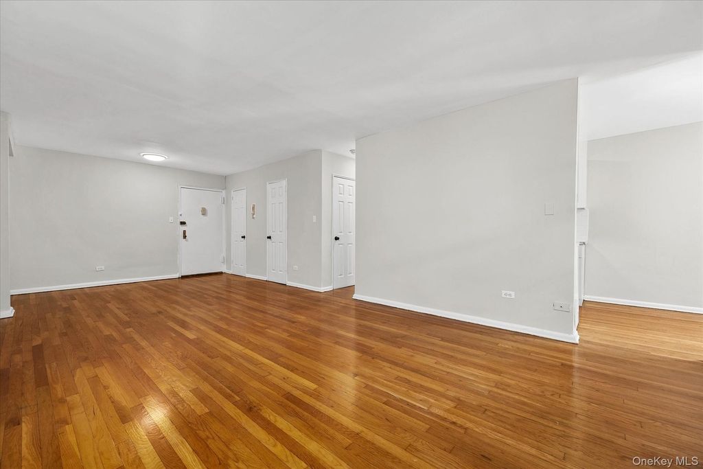 34-43 60 Street 4J, Woodside, NY 11377 — photo 4