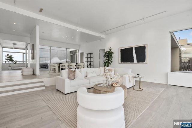 1 Horizon Road PH 1, Fort Lee, NJ 07024