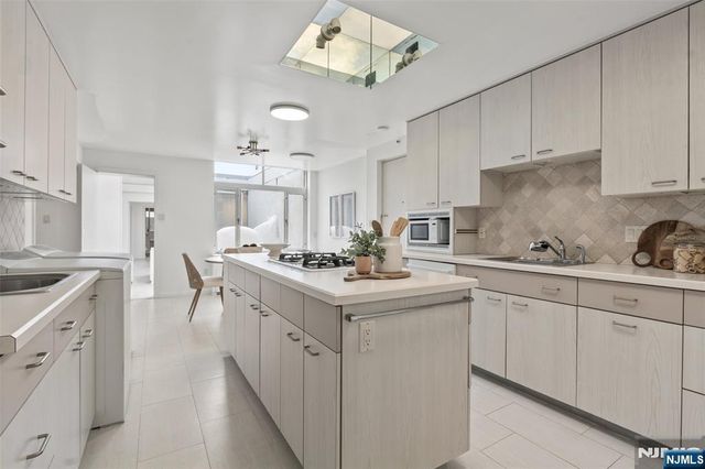 1 Horizon Road PH 1, Fort Lee, NJ 07024