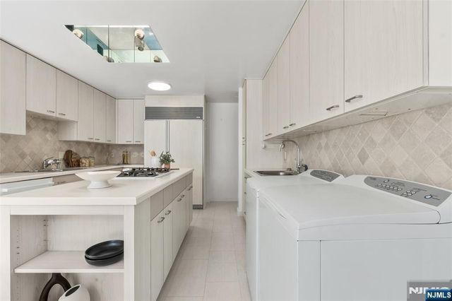 1 Horizon Road PH 1, Fort Lee, NJ 07024