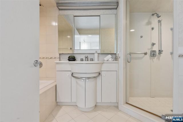 1 Horizon Road PH 1, Fort Lee, NJ 07024