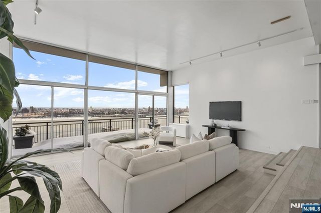 1 Horizon Road PH 1, Fort Lee, NJ 07024