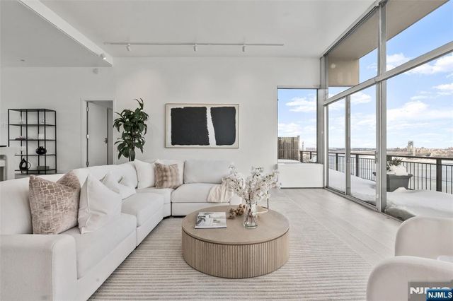 1 Horizon Road PH 1, Fort Lee, NJ 07024