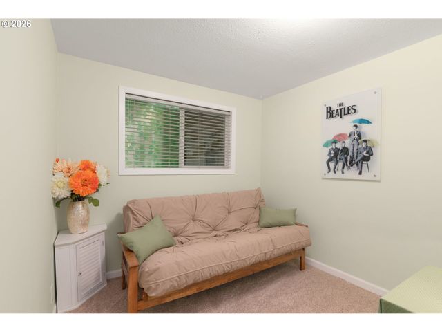 12605 Se HOLGATE Blvd, Portland, OR 97236