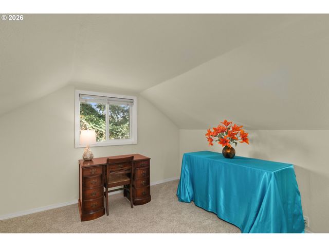 12605 Se HOLGATE Blvd, Portland, OR 97236