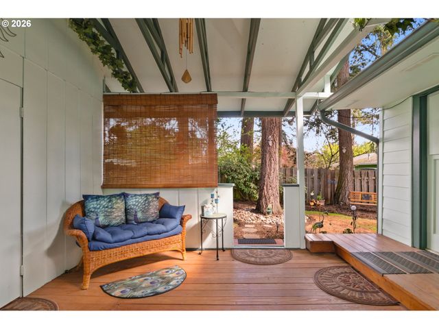 12605 Se HOLGATE Blvd, Portland, OR 97236