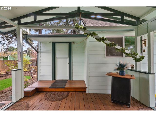 12605 Se HOLGATE Blvd, Portland, OR 97236