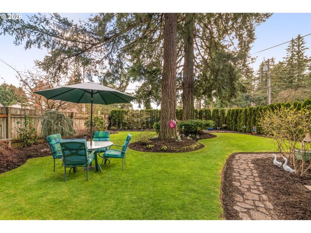 12605 Se HOLGATE Blvd, Portland, OR 97236