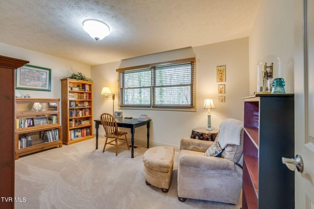 4116 Fox Run Court, Kingsport, TN 37664