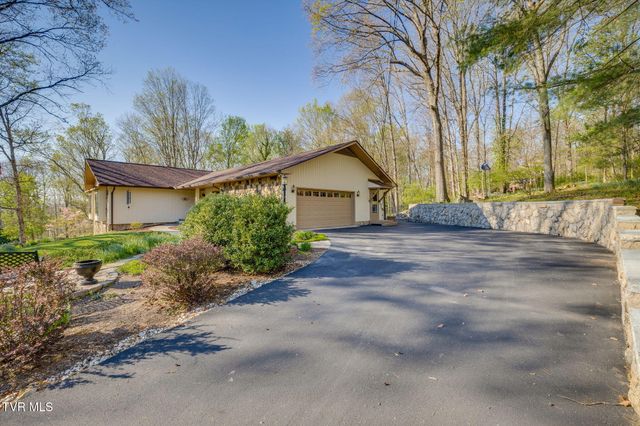 4116 Fox Run Court, Kingsport, TN 37664