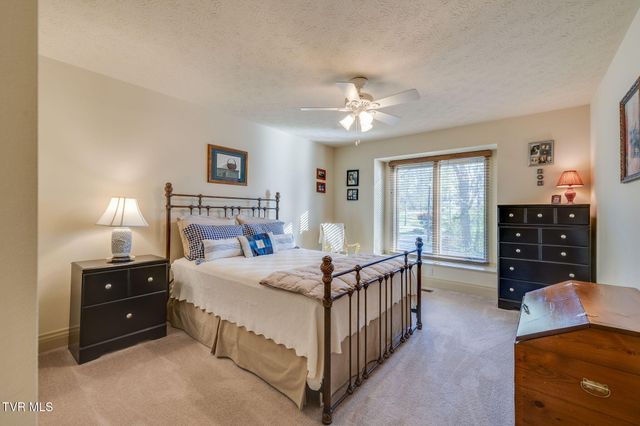 4116 Fox Run Court, Kingsport, TN 37664