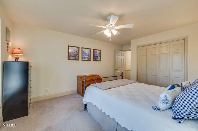 4116 Fox Run Court, Kingsport, TN 37664