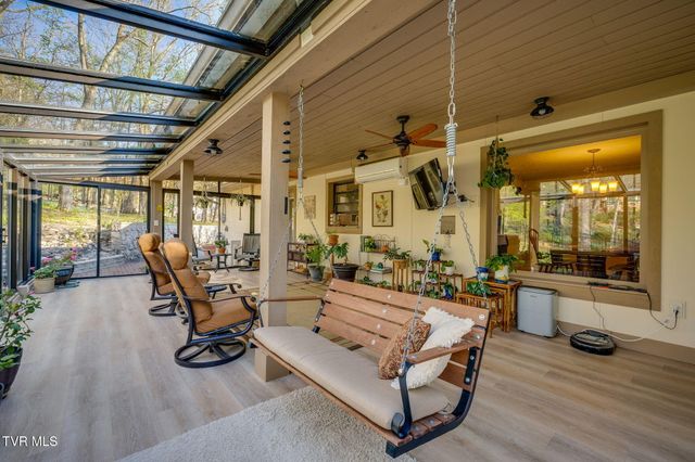 4116 Fox Run Court, Kingsport, TN 37664