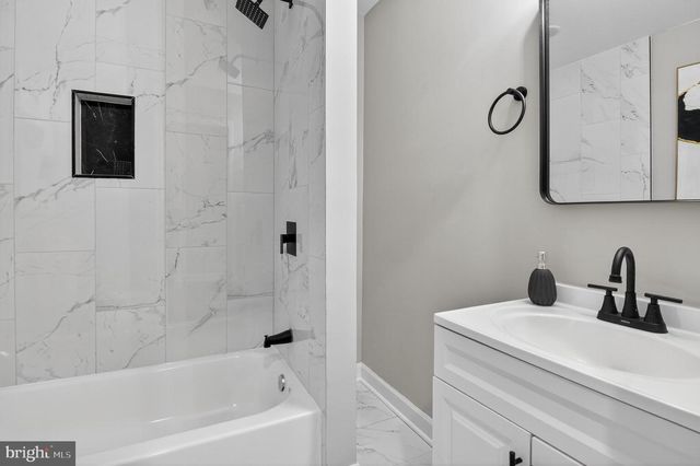 1707 N BROADWAY, Baltimore, MD 21213