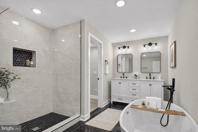 1707 N BROADWAY, Baltimore, MD 21213