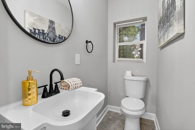 1707 N BROADWAY, Baltimore, MD 21213