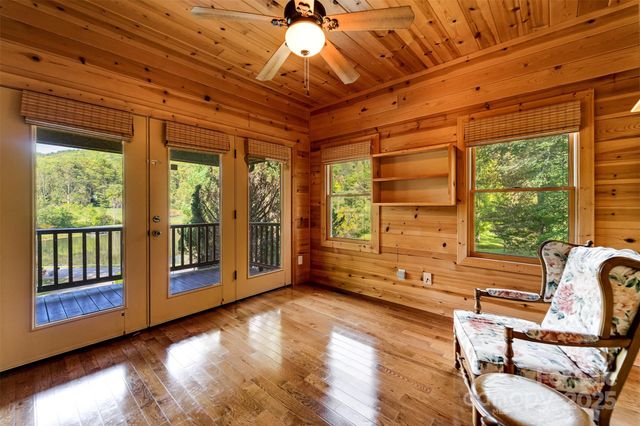 25 Black Oak Drive, Hayesville, NC 28904