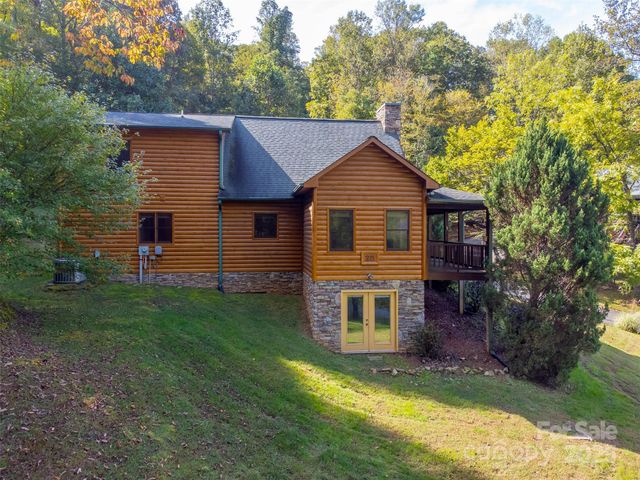 25 Black Oak Drive, Hayesville, NC 28904