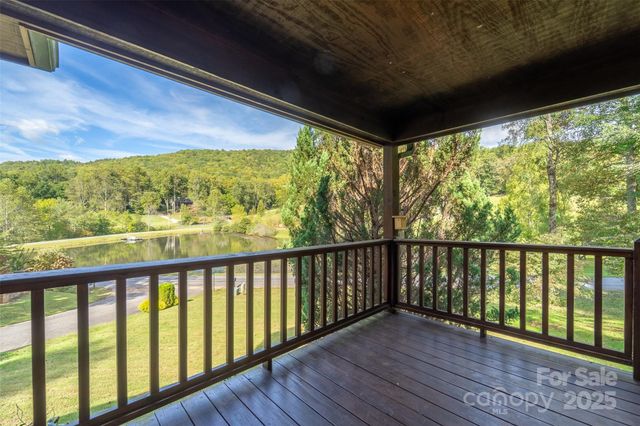 25 Black Oak Drive, Hayesville, NC 28904