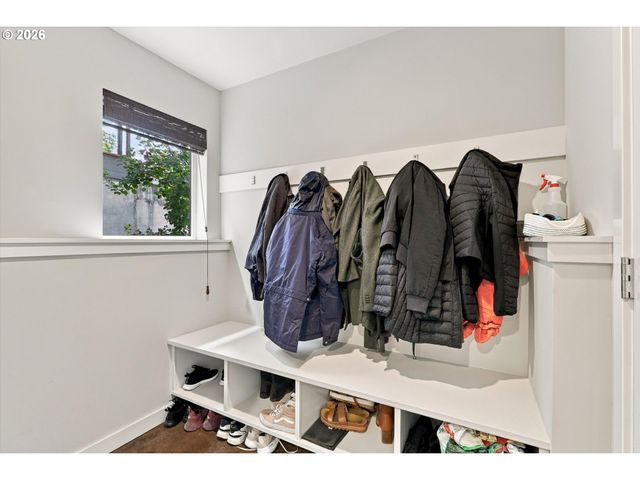 3918 Se 34TH Ave, Portland, OR 97202
