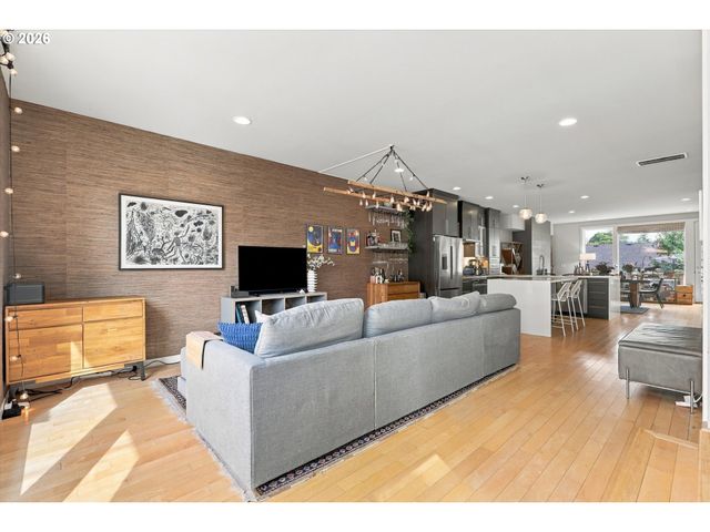 3918 Se 34TH Ave, Portland, OR 97202
