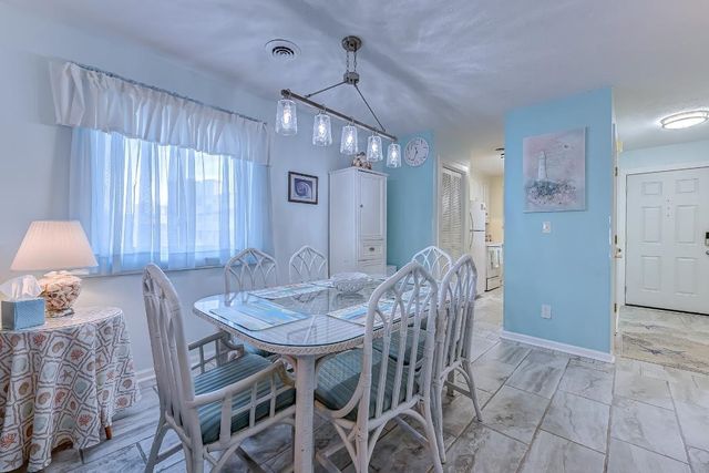 206 Maison Dr Apt Q205, Myrtle Beach, SC 29572