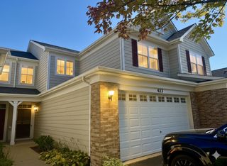 423 ACUSHNET Street 423, Elgin, IL 60124