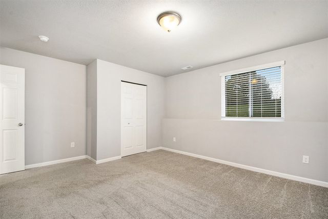 709 Skyview Trail, Ionia, MI 48846