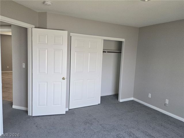 8350 Sterling Harbor Court, Las Vegas, NV 89117