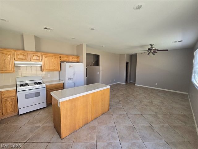 8350 Sterling Harbor Court, Las Vegas, NV 89117
