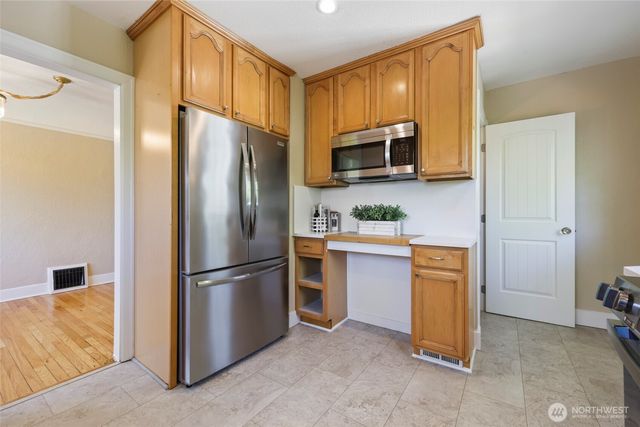 5811 S Sheridan Avenue, Tacoma, WA 98408