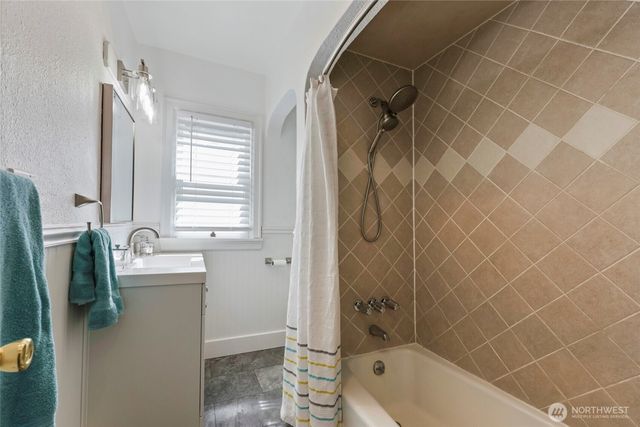 5811 S Sheridan Avenue, Tacoma, WA 98408