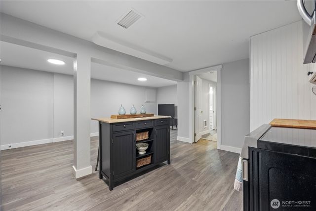 5811 S Sheridan Avenue, Tacoma, WA 98408