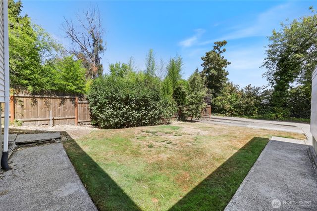 5811 S Sheridan Avenue, Tacoma, WA 98408