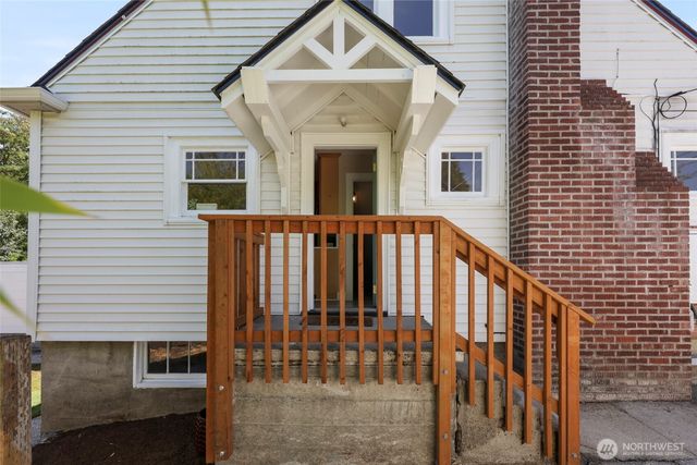5811 S Sheridan Avenue, Tacoma, WA 98408